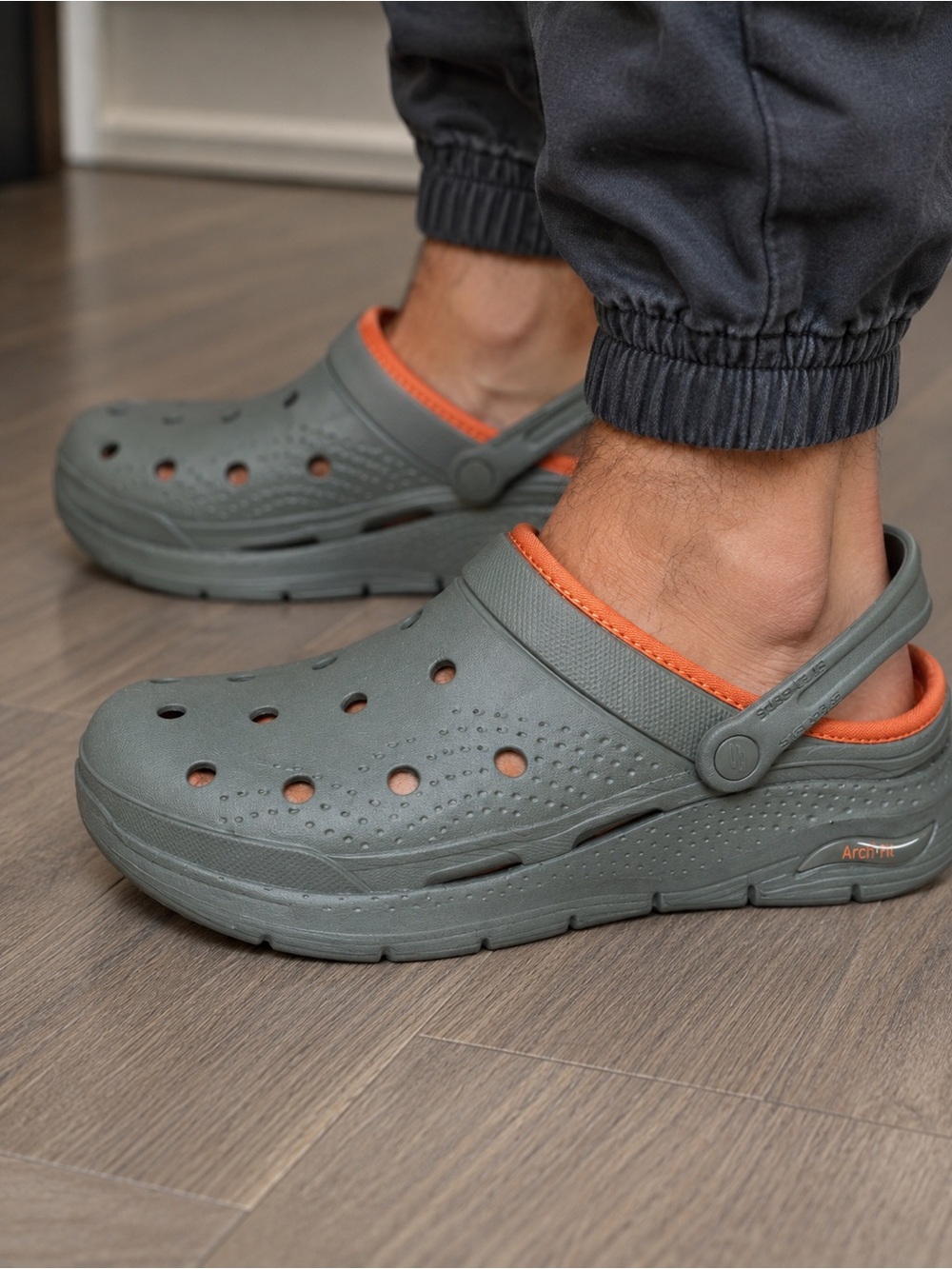 NWT Skechers Foamies Arch Fit Clogs Olive/Orange Size 9 & 12